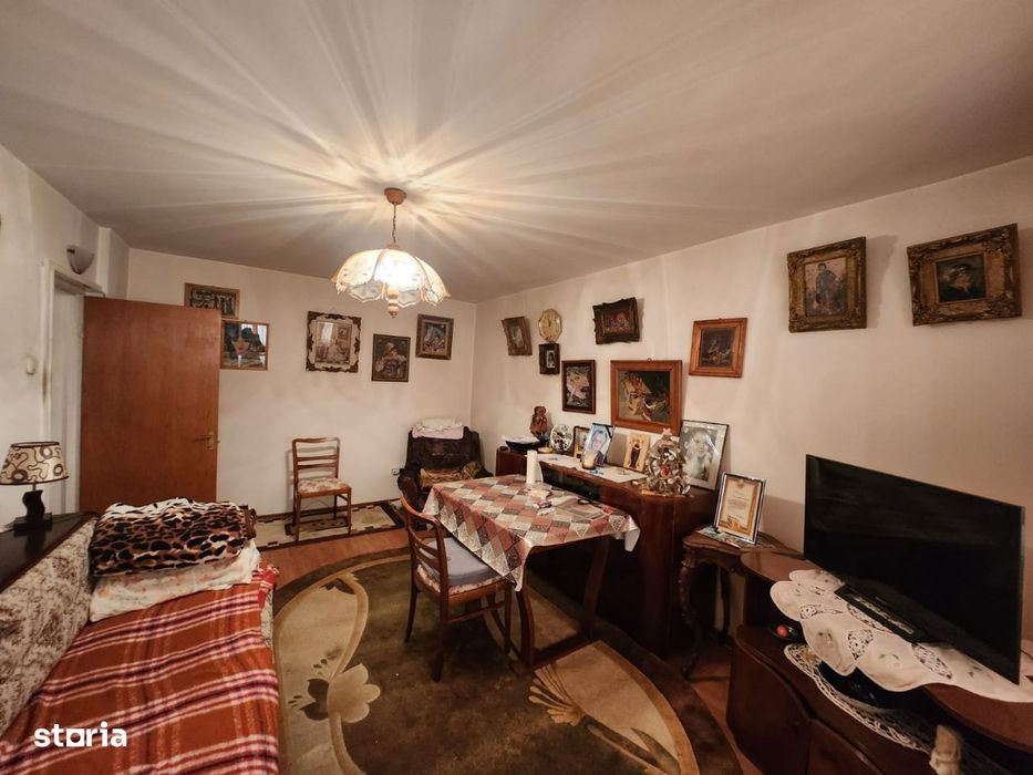 Apartament de vanzare 4 camere - Negru Voda