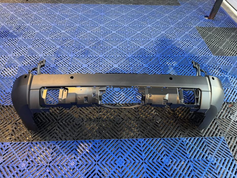 Задний бампер Toyota Prado 250