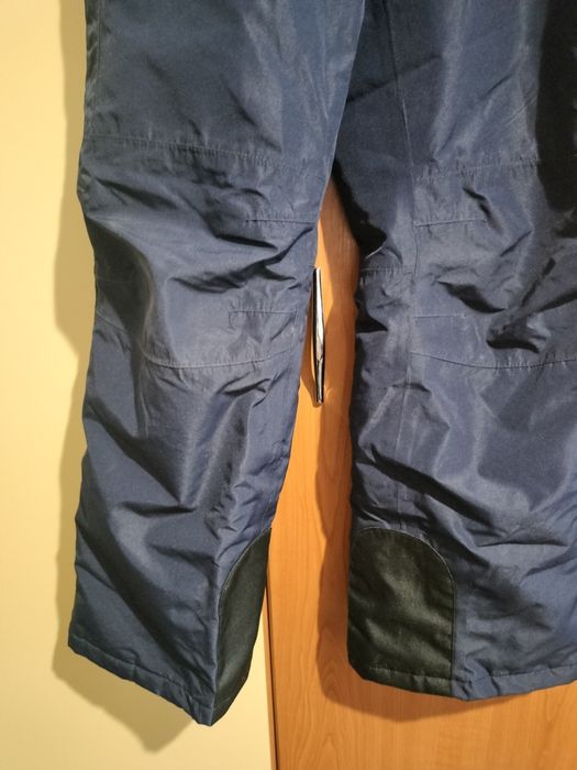 Pantaloni pentru ski