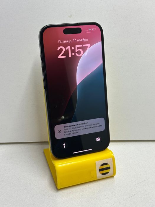 Продам Айфон 15 Plus 128г