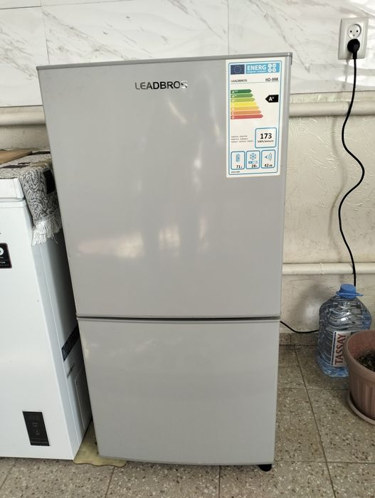 Холодильник маленький