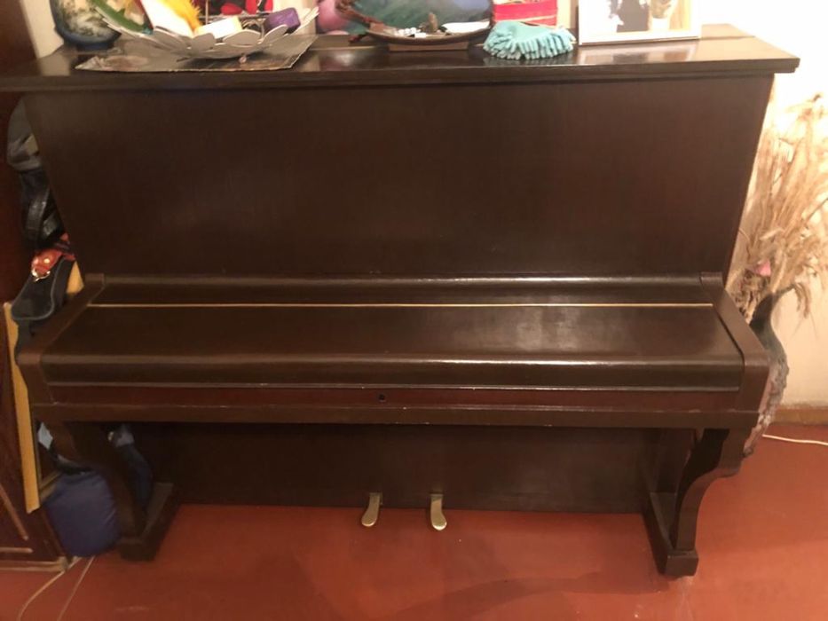 Пианино Legnica (Польша)