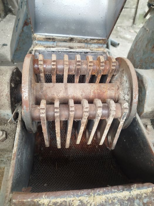 Фуражомелка трифазна 21 чука