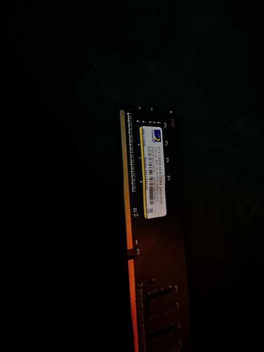 Оперативная память 4GB DDR4 2400MHz (PC4-19200)
