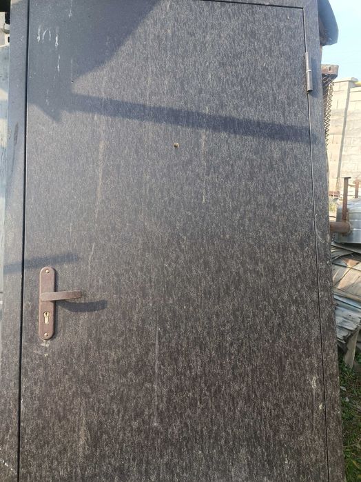 Металлические двери