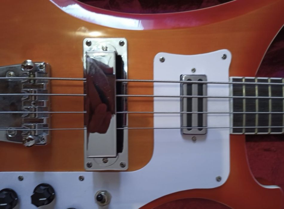 Бас гитара Ricken Backer