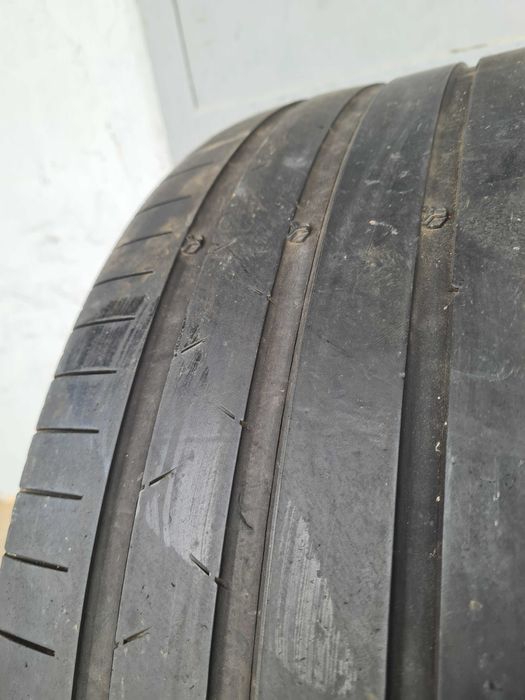 2 бр. летни гуми 265/40/21 Continental DOT 3419 4 mm