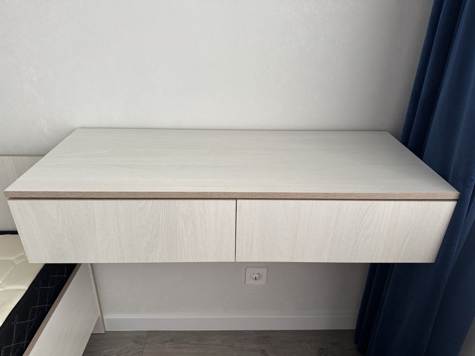 Полка/тумка с ящиками