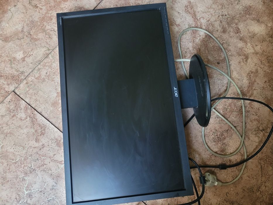 Монитор Acer v 223 hq