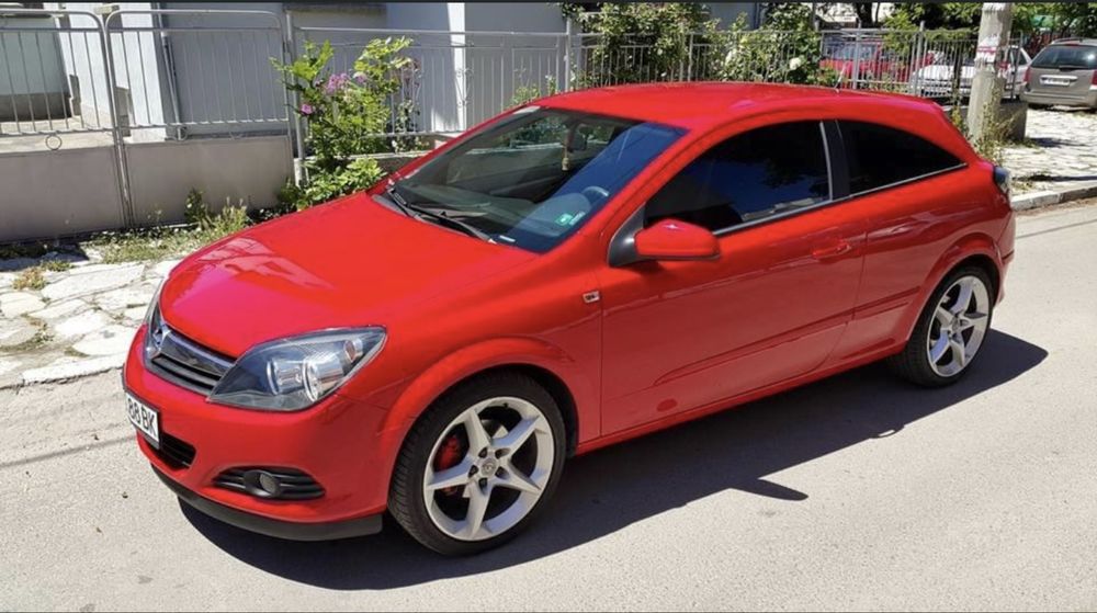 Продавам Opel Astra GTC 1,7