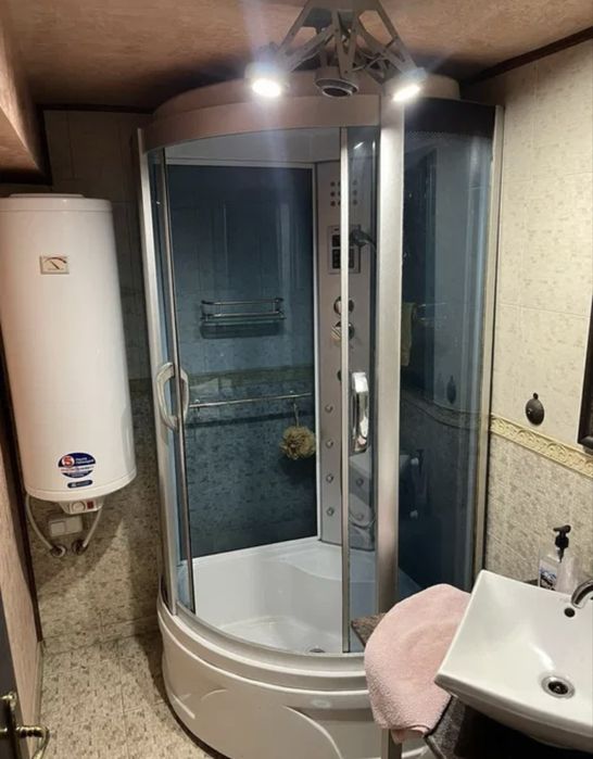 Дава се под наем  в с. Долно Черковище, Област Хасково -  кв.м за 65000 € - Снимка #5