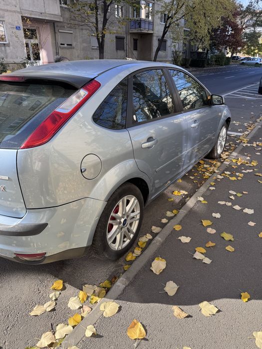 Vand ford focus 2 2004