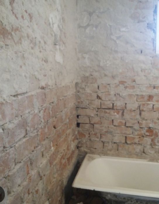 Servicii decopertări gresie si faianță demolări