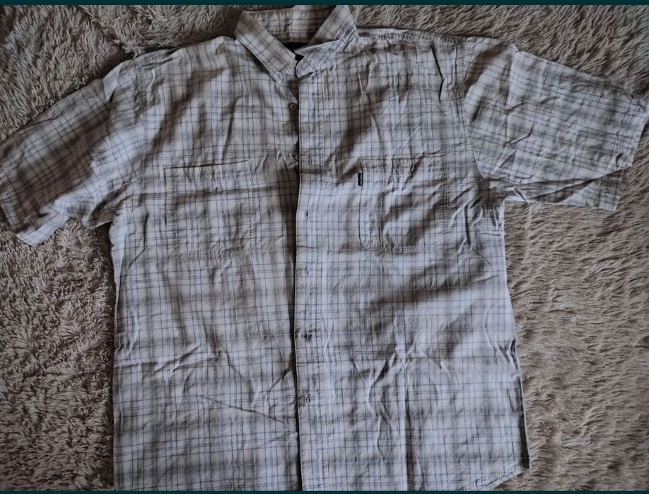 Рубашки мужские.