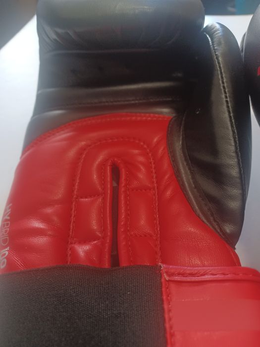 Боксови ръкавици adidas hybrid 100  10oz