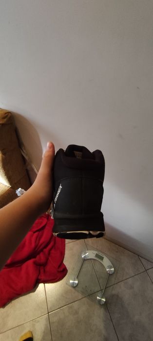 Зимни обувки adidas