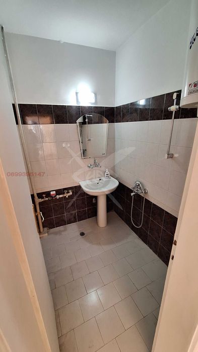 Дава се под наем Офис в Пловдив, Център - 110 кв.м за 598.23 € - Снимка #5