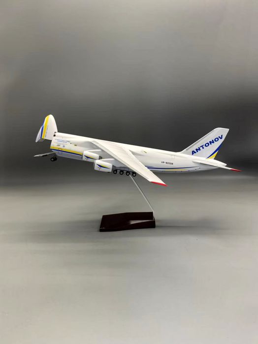 Модель самолета АН-124, Руслан, 42 см