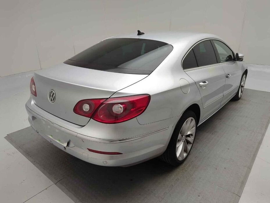 Carcasa filtru motorina Volkswagen Passat CC (2008-2012) 2011