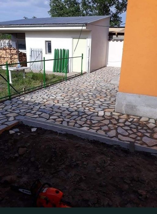 Piatra de calitate montan transportăm la domiciliu pentru detalii sunați la 0725498440