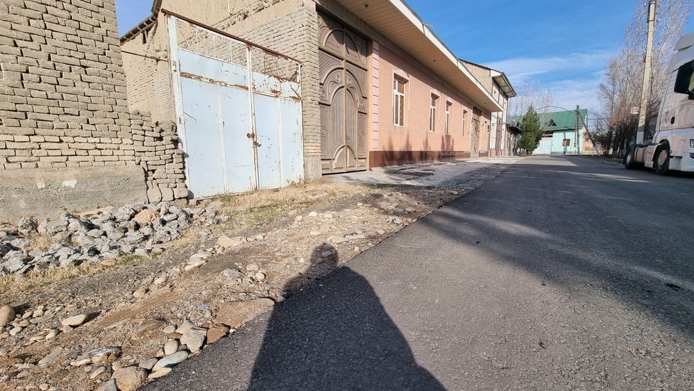 Chinobotda uy sotiladi sirochna