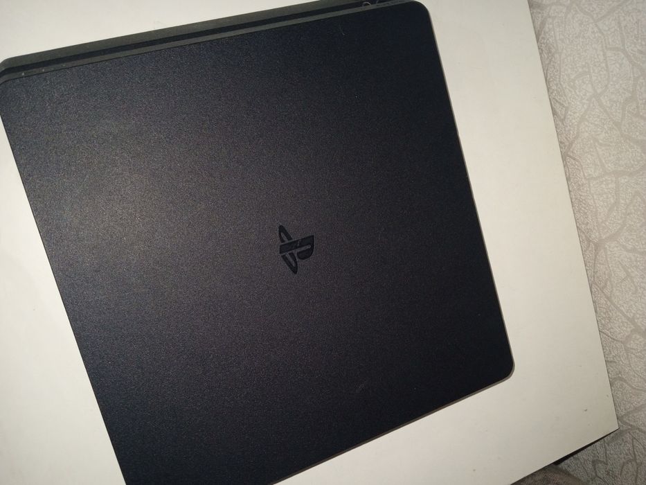 Ps4 slim 1tb идеальное состояние