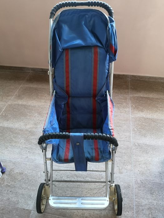 Продавам сгъваема детска количка.