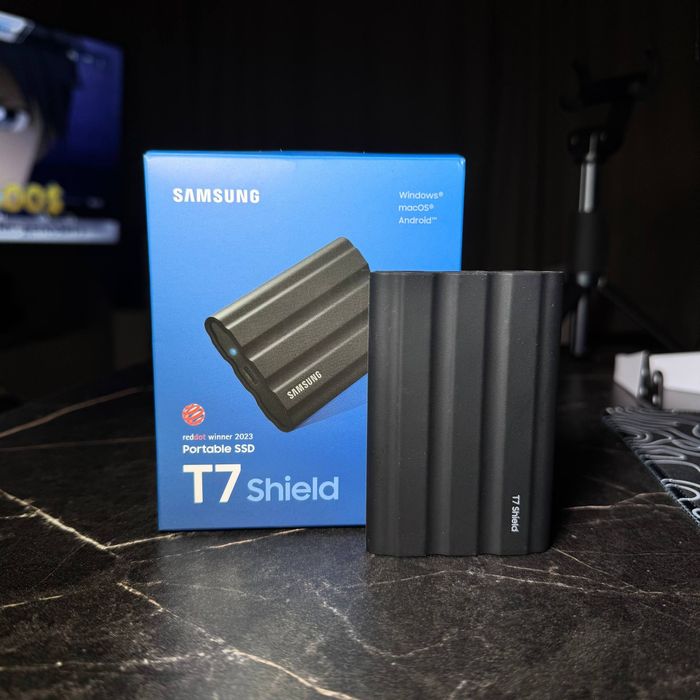 Samsung T7 Shield 2TB внешний SSD