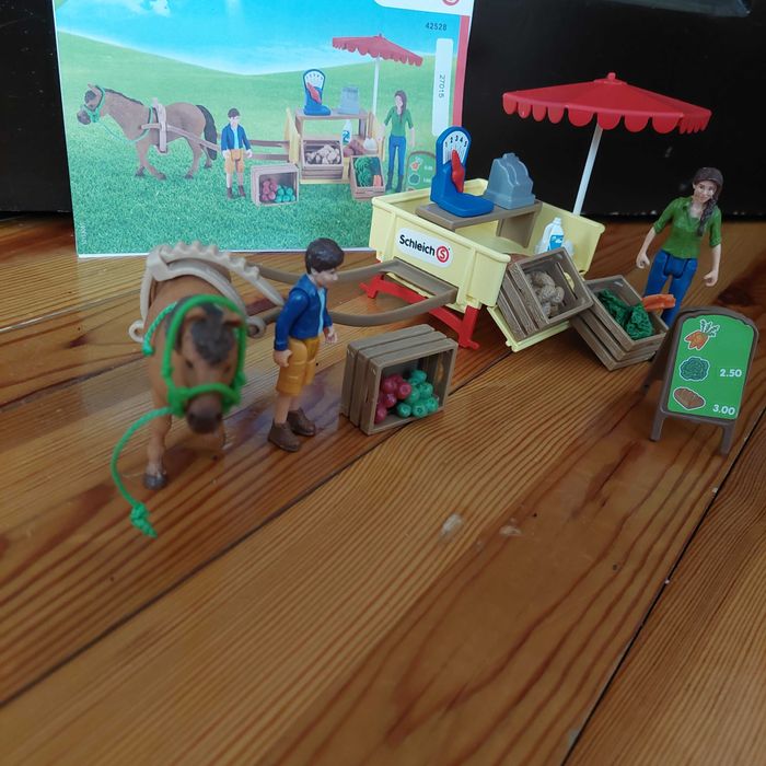 Schleich мобилен щанд 42528