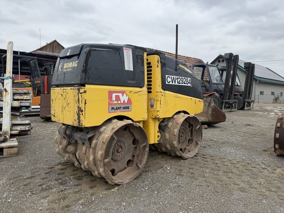 De inchiriat sau da vanzare vibrocompactor picior de oaie  Bomag  BMP 8500 cu telecomanda
