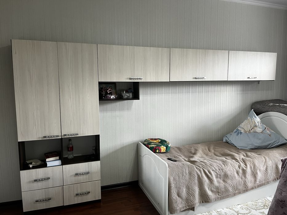 Продажа шкафчик с полкой