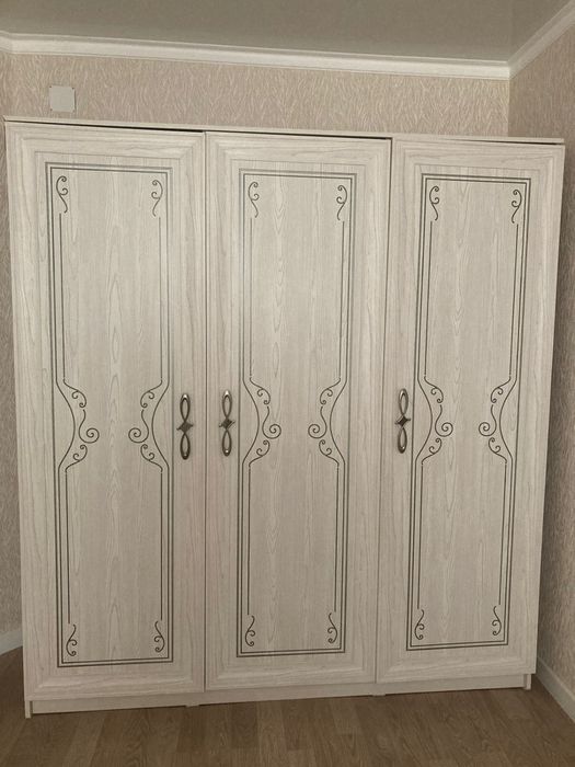 Шкаф продается