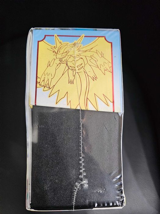 Покемон боксове запечатани