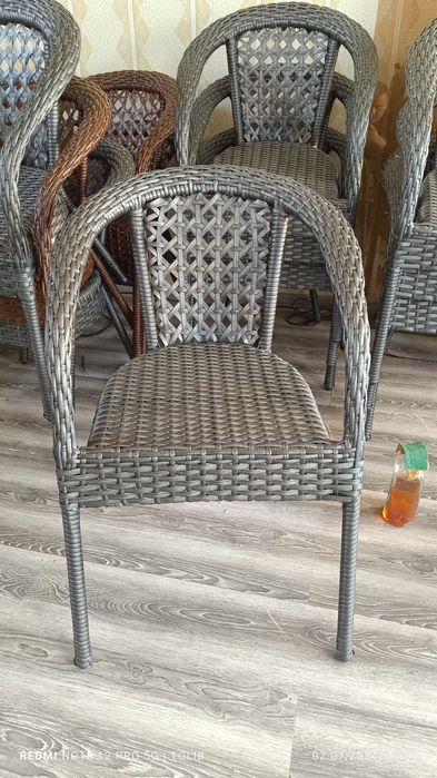 Ratan to'qima stol stullar