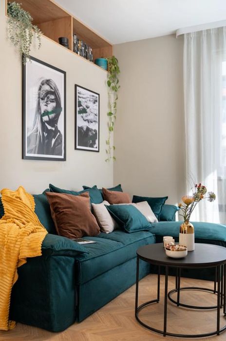 Дава се под наем Двустаен апартамент в София, Център - 60 кв.м за 1100 € - Снимка #1