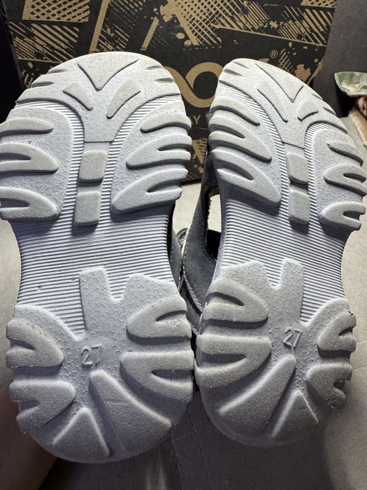 Сандали для мальчика серого цвета