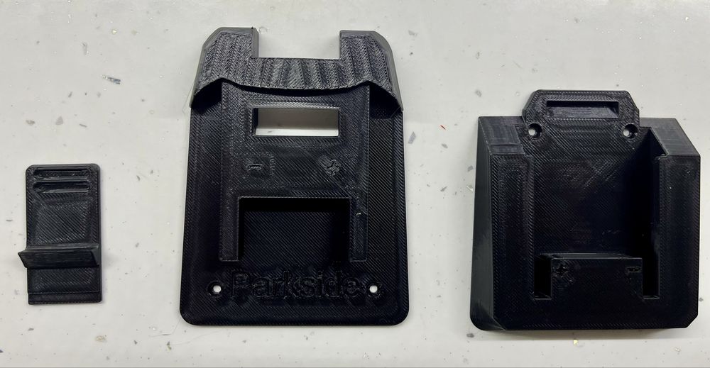 Adaptor baterie Parkside la scule RIDGID / AEG - Doar piese plastic