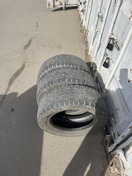 Продам ат резину 215*65 р 16