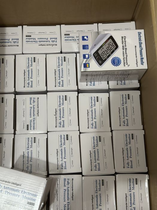 Тонометр новый.