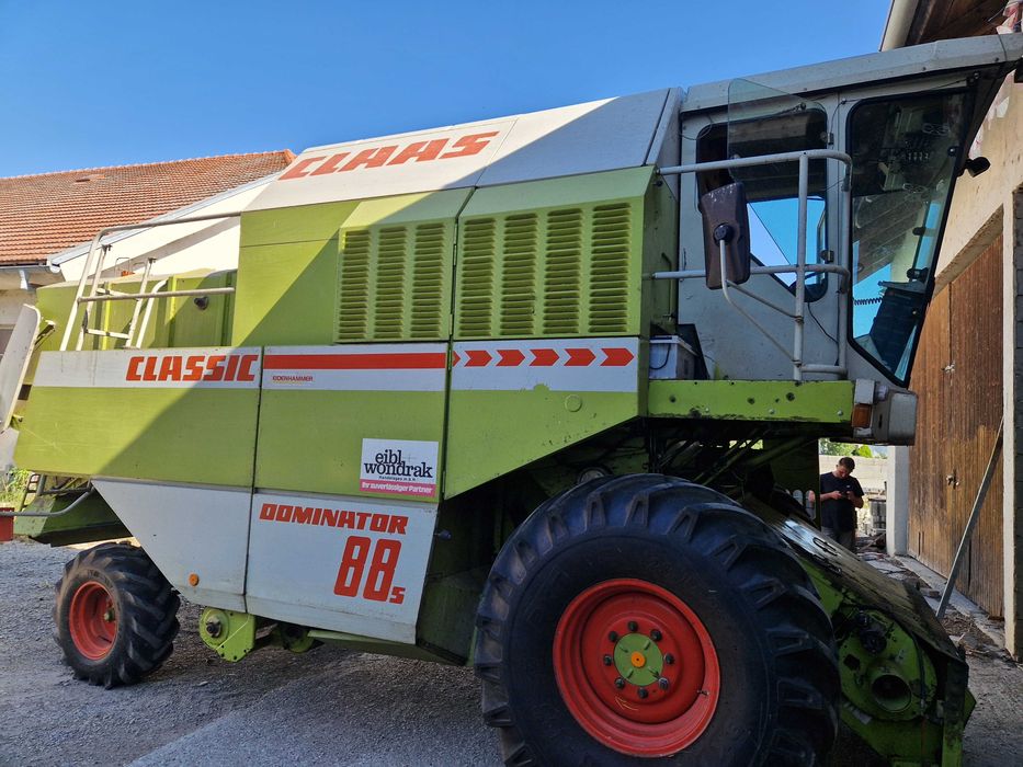 Combina Claas Dominator 88 S