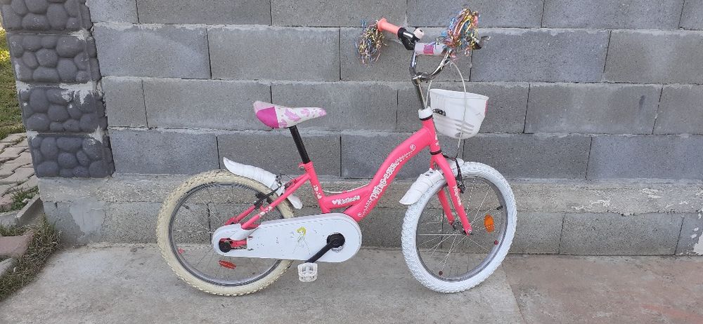Bicicleta pentru fetite