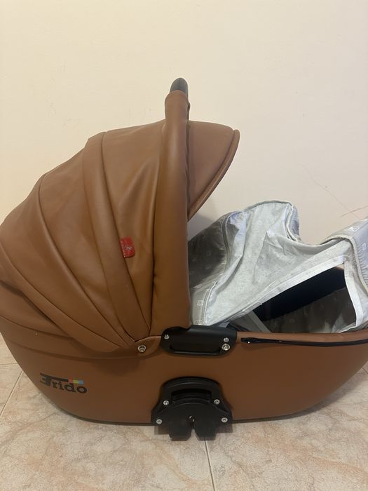 Кош за бебешка количка