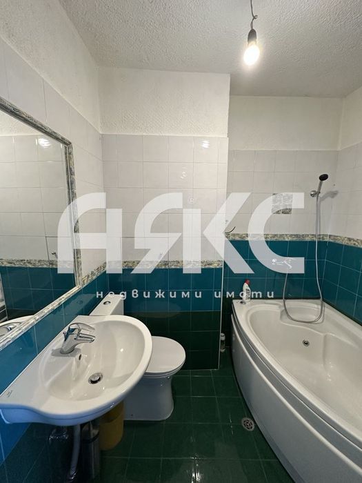 Продава се Тристаен апартамент в София, Стрелбище - 96 кв.м за 3209 €/кв.м - Снимка #11