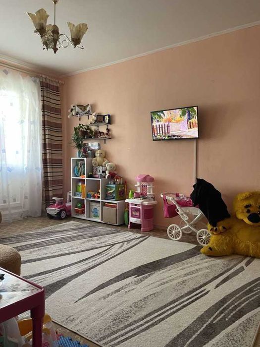 Дава се под наем Двустаен апартамент в София, Левски Г - 67 кв.м за 408 € - Снимка #1