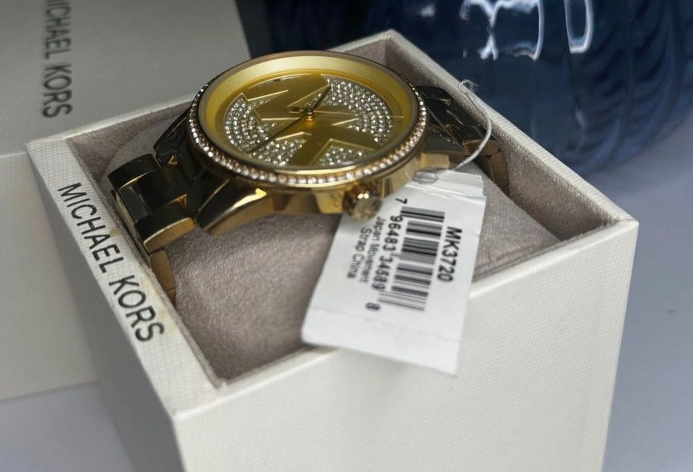 Страхотен дамски часовник