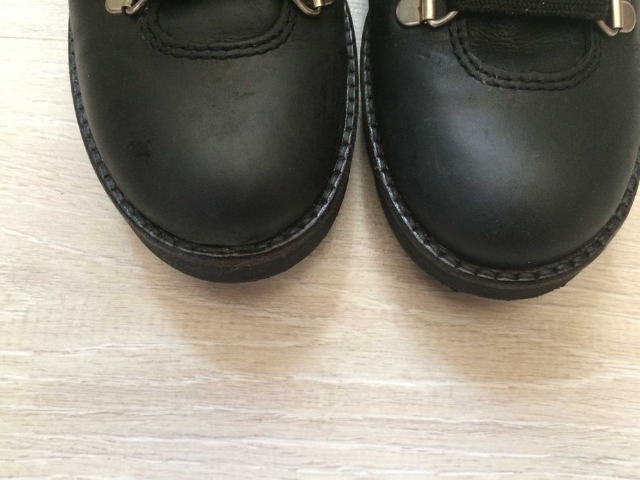 Удобни черни боти,естественна кожа.