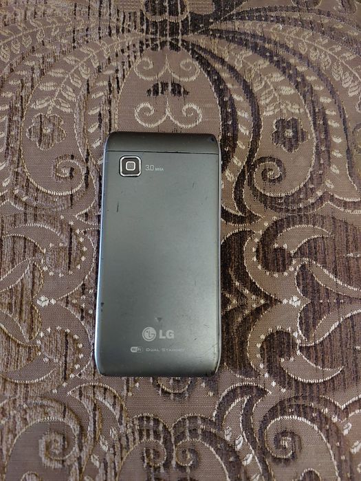 Продам сотовый телефон