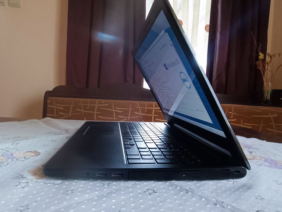 Laptop cu proc. i3-gen a 5-a  ,8gb ddr