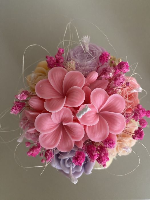 Ароматен букет от соеви свещи