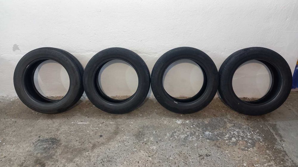 Гуми Dunlop 235/55/18